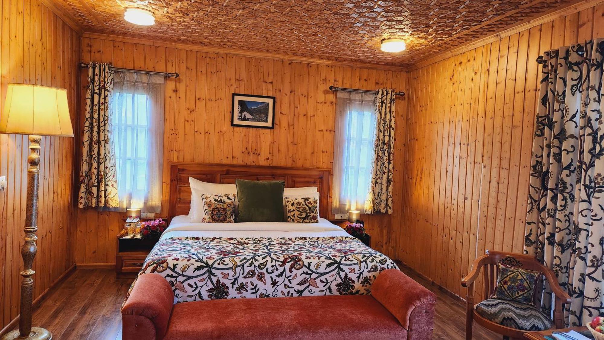 Shaw Inn By Stay Pattern Gulmarg Buitenkant foto