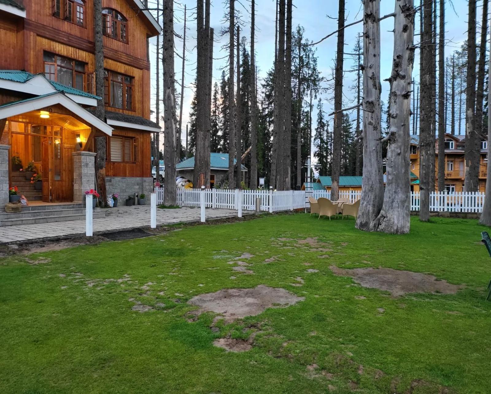 Shaw Inn By Stay Pattern Gulmarg Buitenkant foto