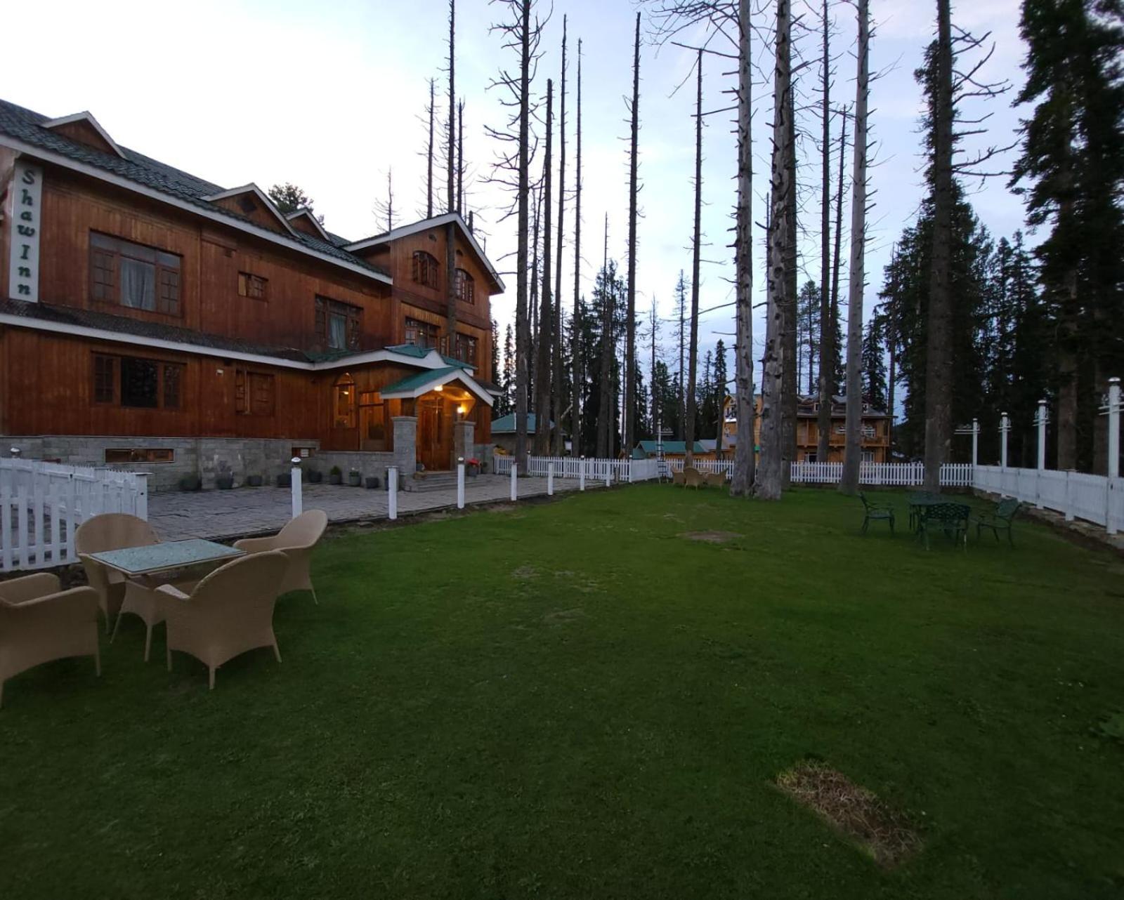 Shaw Inn By Stay Pattern Gulmarg Buitenkant foto