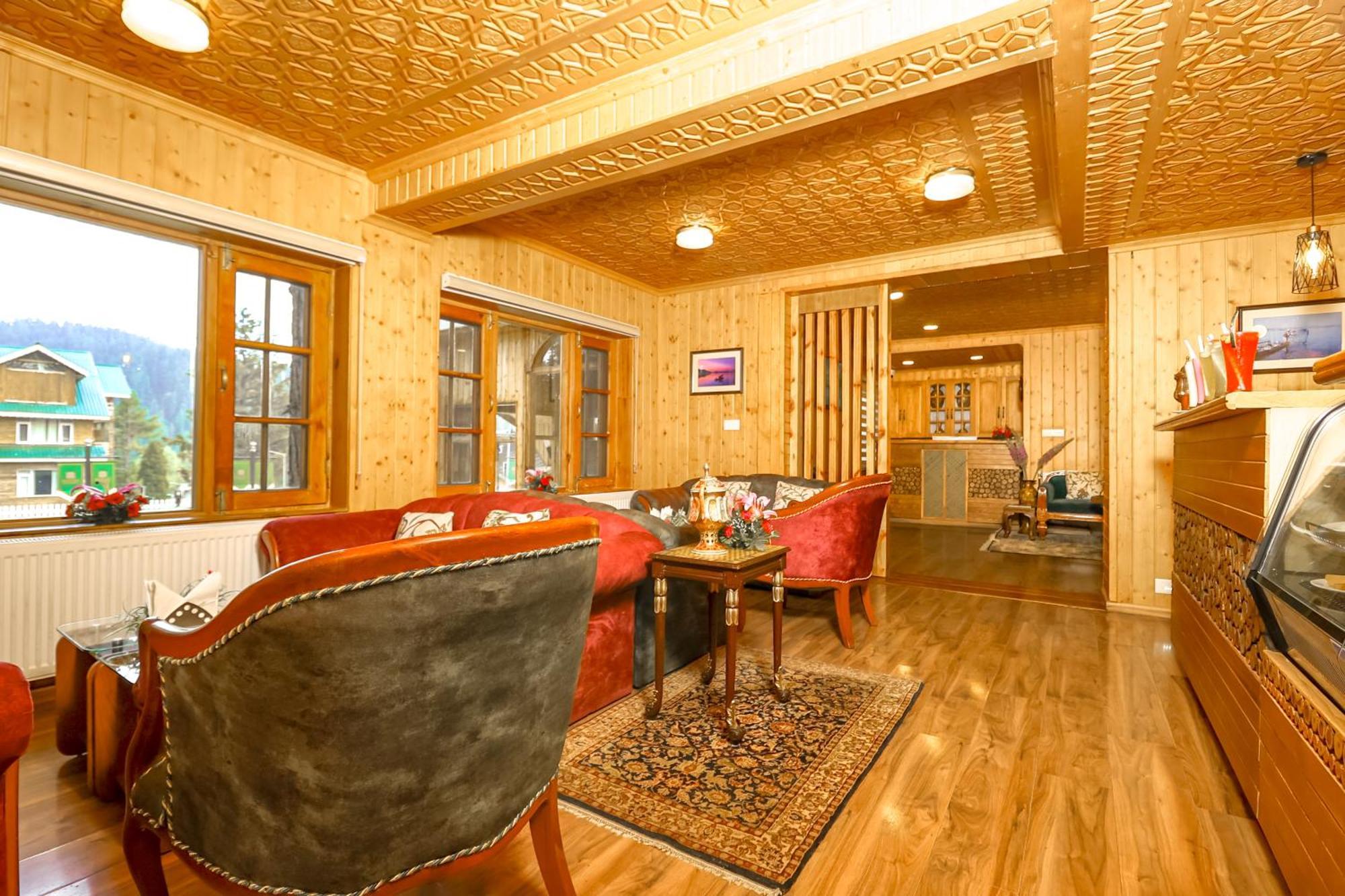 Shaw Inn By Stay Pattern Gulmarg Buitenkant foto