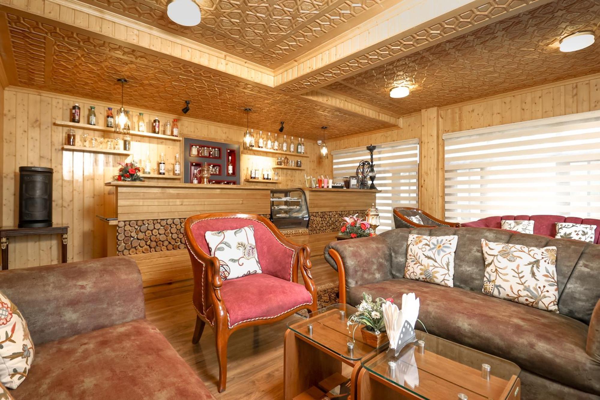 Shaw Inn By Stay Pattern Gulmarg Buitenkant foto