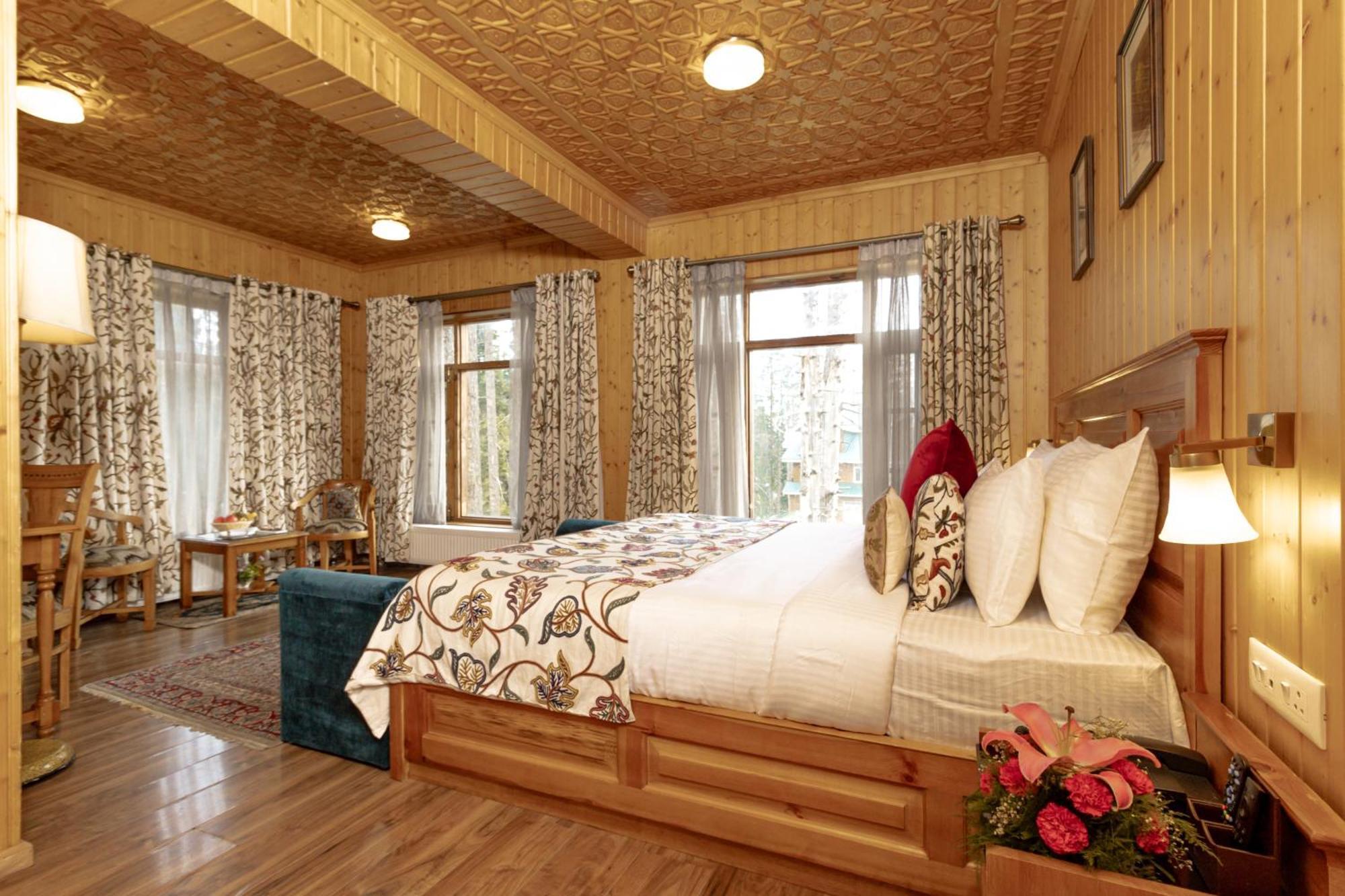 Shaw Inn By Stay Pattern Gulmarg Buitenkant foto