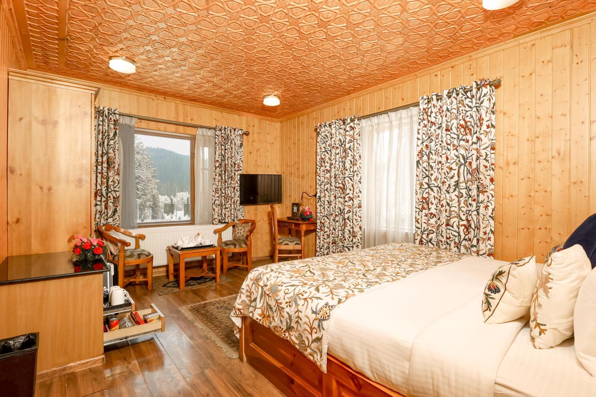 Shaw Inn By Stay Pattern Gulmarg Buitenkant foto