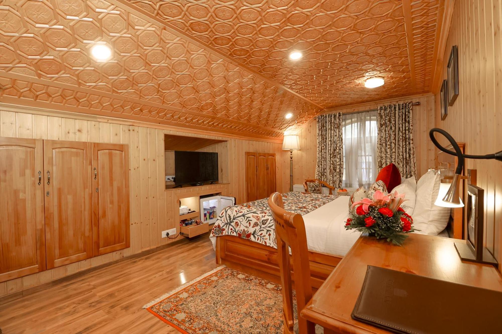 Shaw Inn By Stay Pattern Gulmarg Buitenkant foto